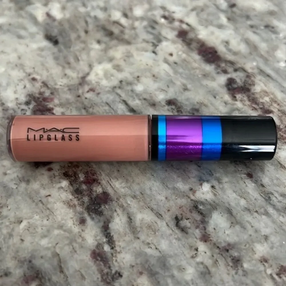 MAC COSMETICS lipglass rocket to the moon. NWOB